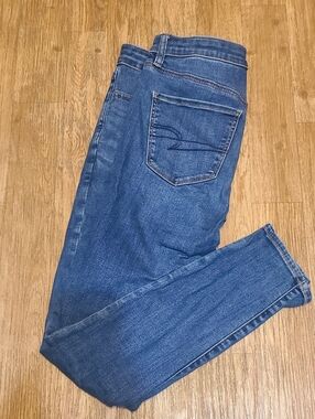 American Eagle Outfitters Women's Skinny Jeans - Blue Wash